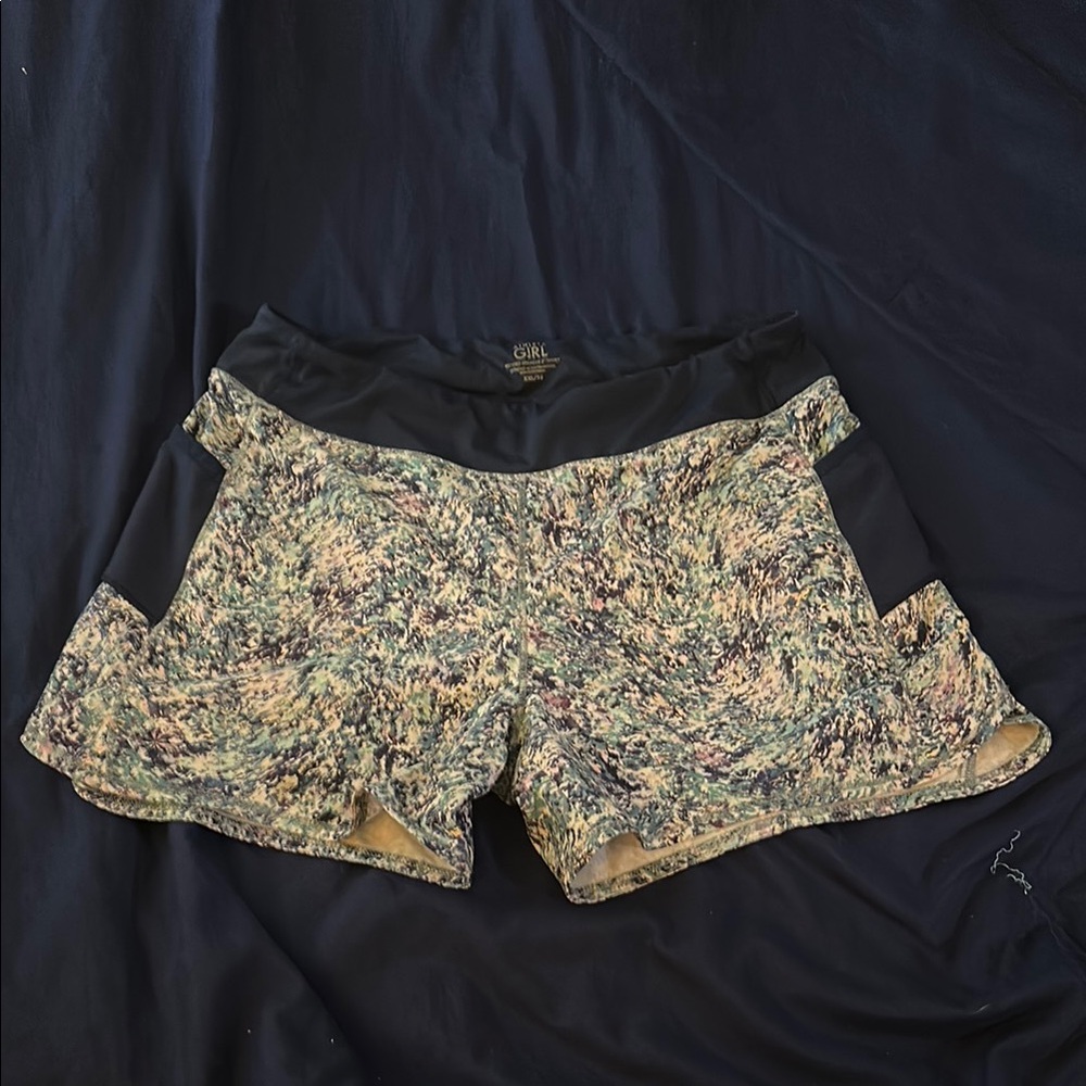 Athleta Green and Black Athletic Shorts Lightweight and Comfortable